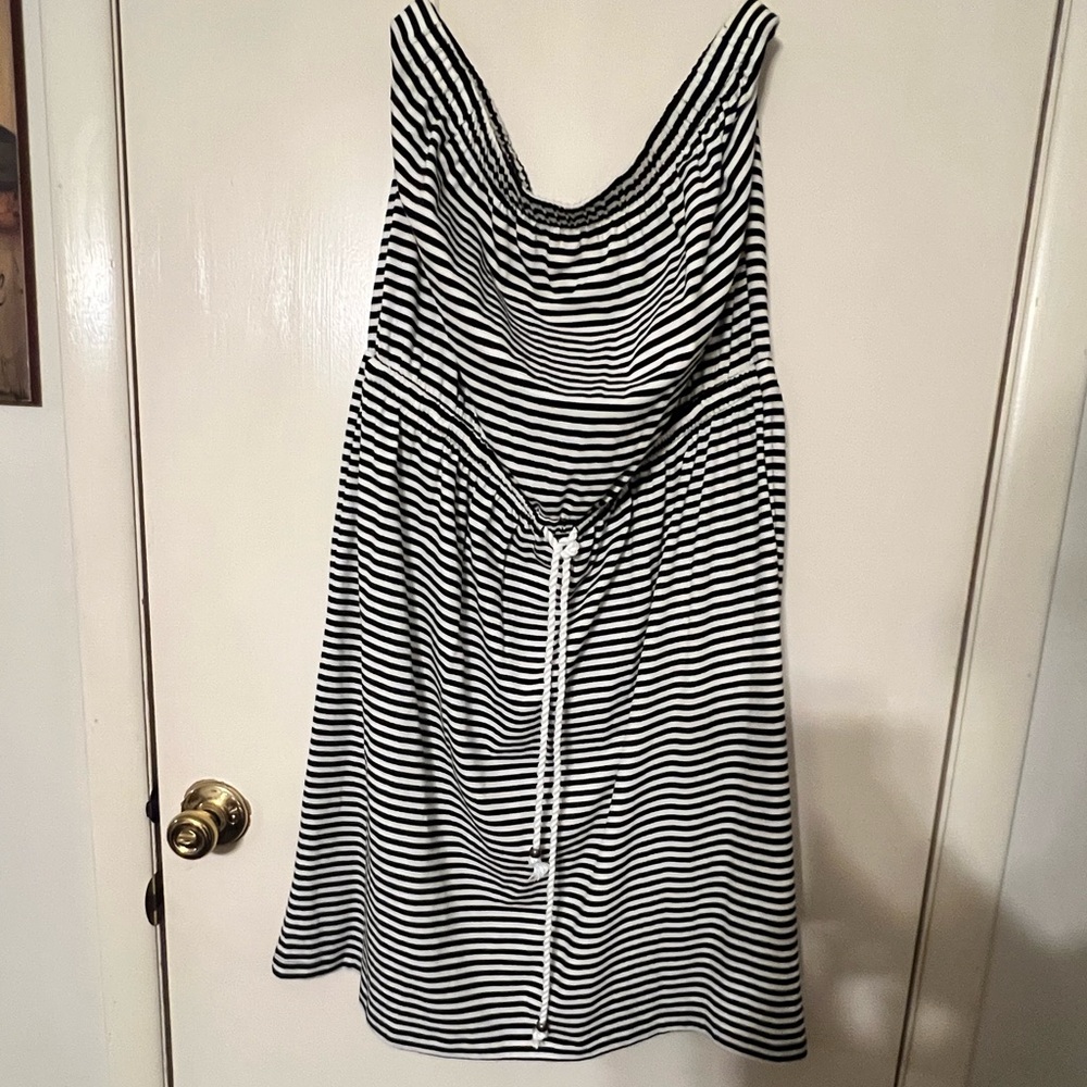 GAP Black and White Strapless Sundress